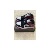 Кроссовки зимние Nike Air Jordan 1 с мехом красно-черные с белым