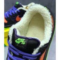 Кроссовки Nike SB Dunk Low Night Of Mischief зимние