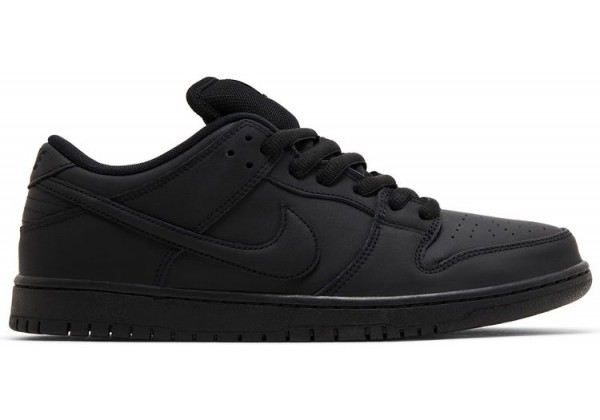 Nike SB Dunk Triple Black