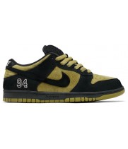 Supreme x Nike SB Dunk Low Camper Green