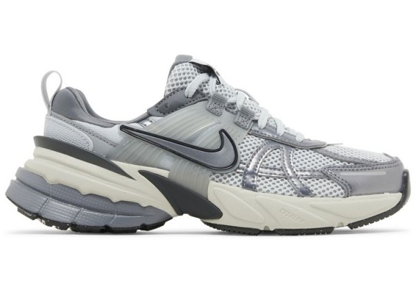 Nike V2K Run Pure Platinum Wolf Grey