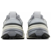 Nike V2K Run Pure Platinum Wolf Grey