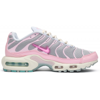 Nike Air Max Plus Paw Print