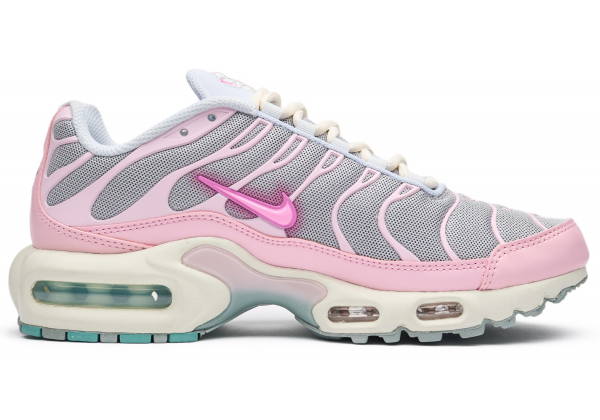 Nike Air Max Plus Paw Print