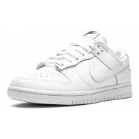 Nike Dunk Low Triple White