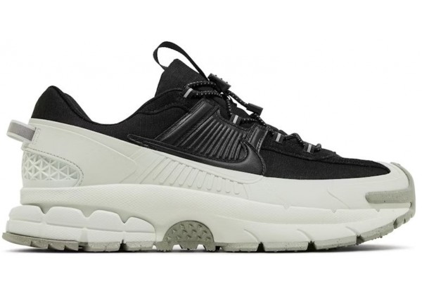 Nike Air Zoom Vomero 5 Roam Black Light Silver