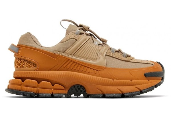 Nike Air Zoom Vomero 5 Roam Flax