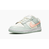Nike Dunk Low WMNS Barely Green