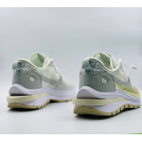 Кроссовки Nike Sakai белые 