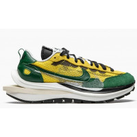 Кроссовки Nike Vaporwaffle Sacai "Tour Yellow Stadium Green"