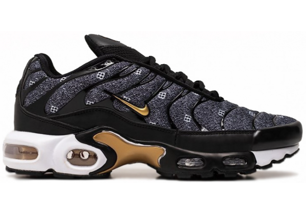 Nike Air Max Plus TN Black Metallic Gold