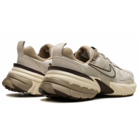 Nike V2K Run Light Orewood Brown