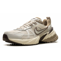 Nike V2K Run Light Orewood Brown