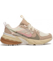 Nike V2K Run Runtekk Beige White Pink
