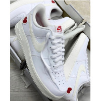 Nike Air Force 1 с сердечком белые 