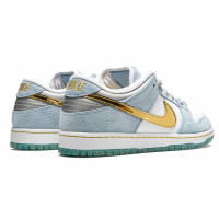 Nike Air Force 1 SB Dunk Low Holiday Special