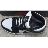 Nike Air Jordan 1 Retro White Black с мехом