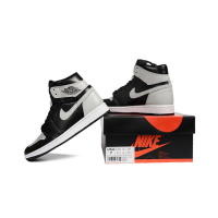 Кроссовки Nike Air Jordan 1 Retro High Og Gray Black