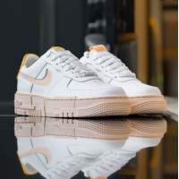 Кроссовки Nike Air Force 1 Pixel Orange Pearl